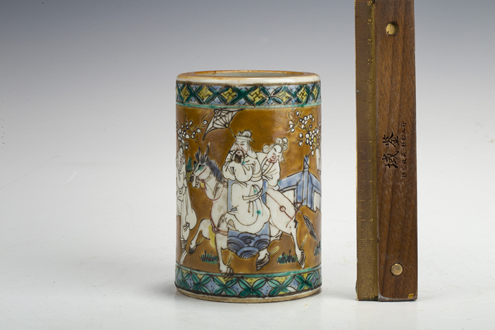 古玩陶瓷清晚·醬釉地素三彩踏雪尋梅圖筆筒拍賣，當(dāng)前價(jià)格4536元