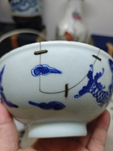 古玩陶瓷康雍青花過墻龍紋碗拍賣，當前價格3000元