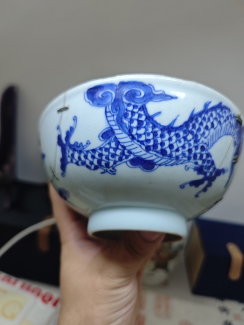 古玩陶瓷康雍青花過墻龍紋碗拍賣，當前價格3000元