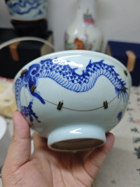 古玩陶瓷康雍青花過墻龍紋碗拍賣，當前價格3000元