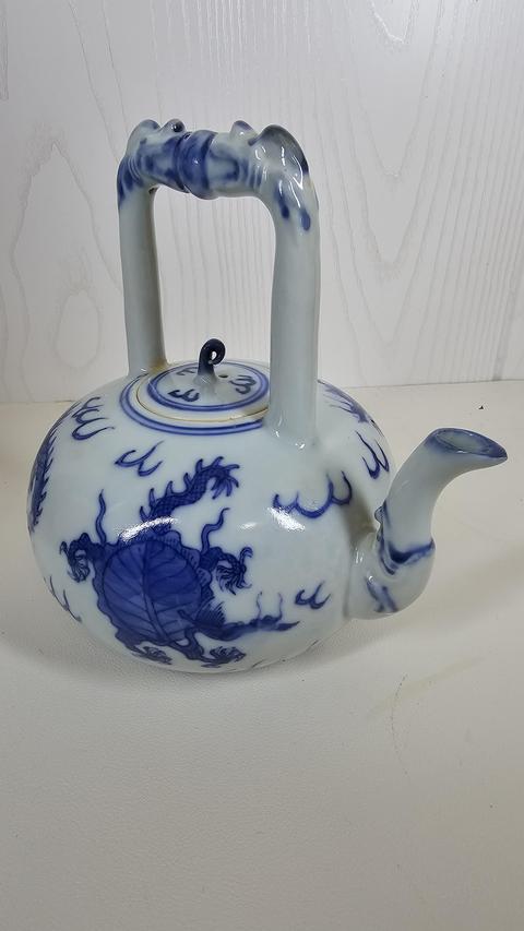 古玩陶瓷晚清·青花瑞獸紋提梁壺 真品鑒賞圖