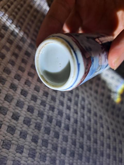 古玩陶瓷青花釉里紅人物鼻煙壺真品鑒賞圖