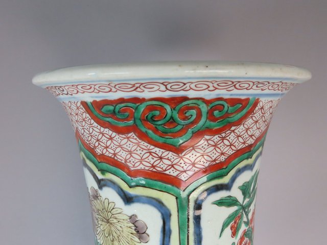 古玩陶瓷五彩花觚真品鑒賞圖