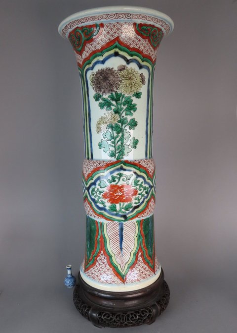 古玩陶瓷五彩花觚真品鑒賞圖