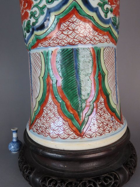 古玩陶瓷五彩花觚真品鑒賞圖