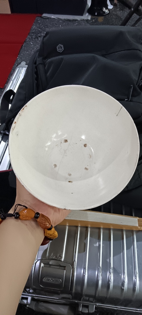 古玩陶瓷磁州窯白釉碗真品鑒賞圖