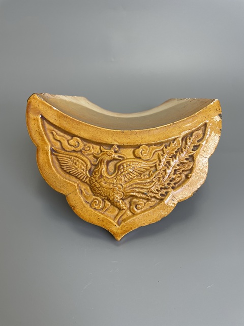 古玩陶瓷明末清初 黃釉鳳紋瓦當(dāng)拍賣,當(dāng)前價(jià)格500元