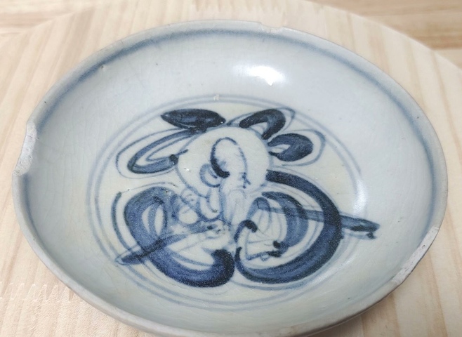 古玩陶瓷壽中壽臥足盤真品鑒賞圖