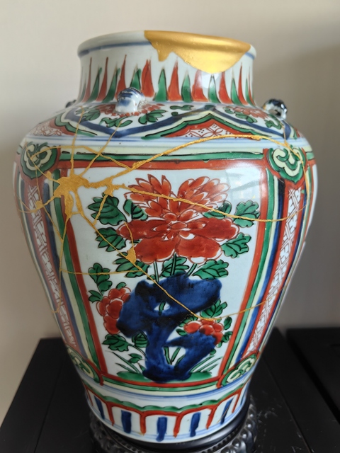 古玩陶瓷青花五彩開窗花卉紋罐拍賣,當前價格8000元