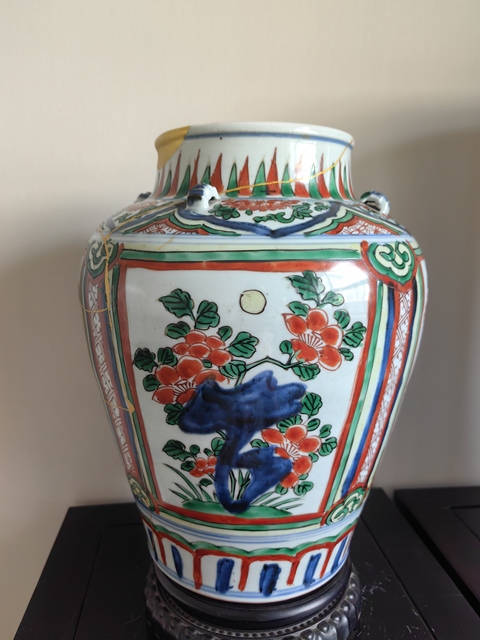 古玩陶瓷青花五彩開窗花卉紋罐拍賣,當前價格8000元