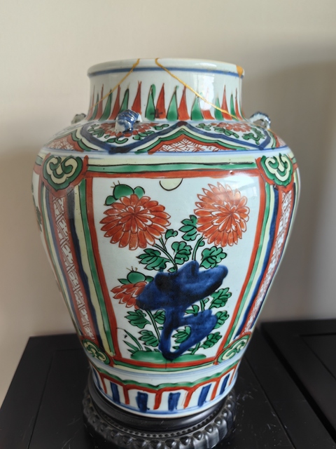 古玩陶瓷青花五彩開窗花卉紋罐拍賣,當前價格8000元