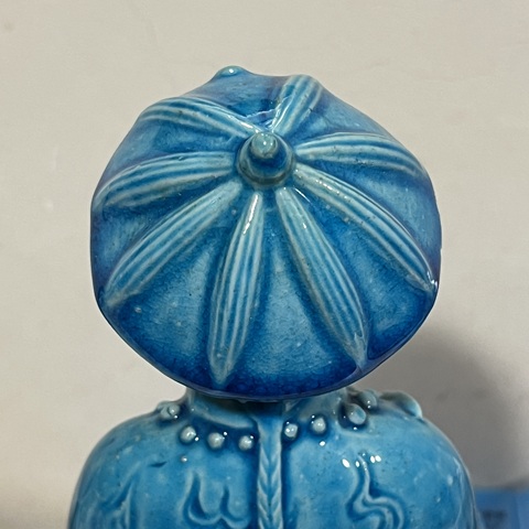 古玩陶瓷孔雀藍(lán)釉人物塑像拍賣,當(dāng)前價(jià)格3800元