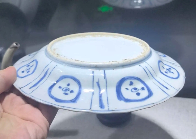 古玩陶瓷明萬歷青花花鳥盤真品鑒賞圖