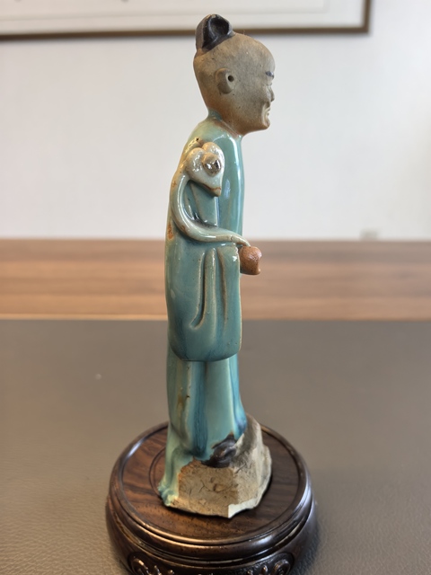 古玩陶瓷晚清石灣窯仙官造像真品鑒賞圖