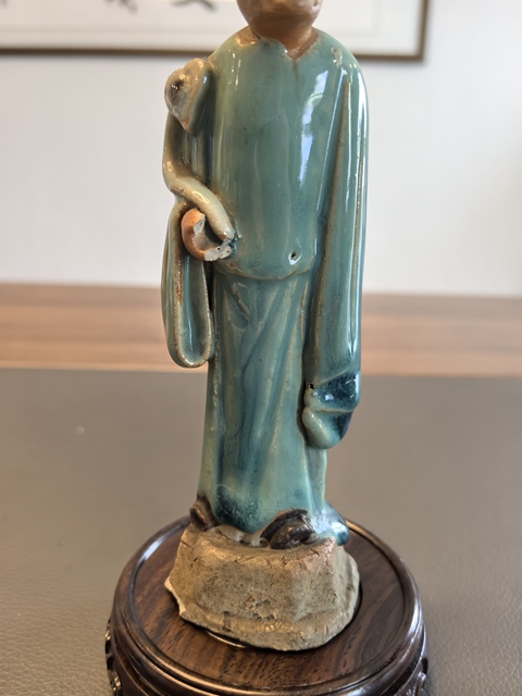 古玩陶瓷晚清石灣窯仙官造像真品鑒賞圖