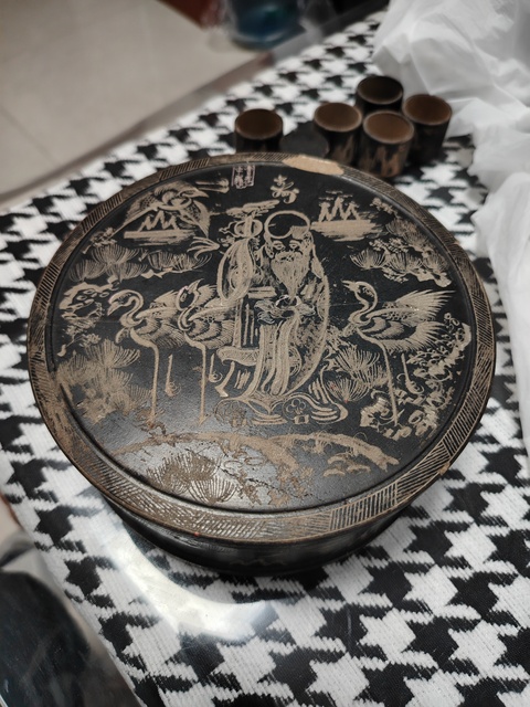 古玩雜項(xiàng)老蠖村沉泥賀壽圖硯拍賣，當(dāng)前價(jià)格888元