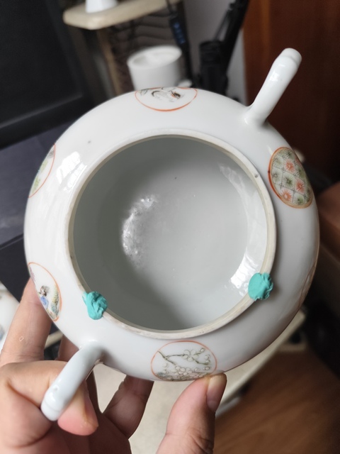 古玩陶瓷民國·粉彩皮球花紋茶葉蓋罐  真品鑒賞圖