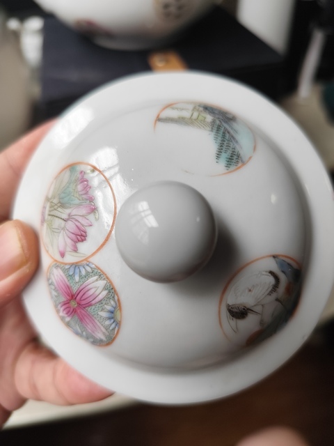 古玩陶瓷民國·粉彩皮球花紋茶葉蓋罐  真品鑒賞圖