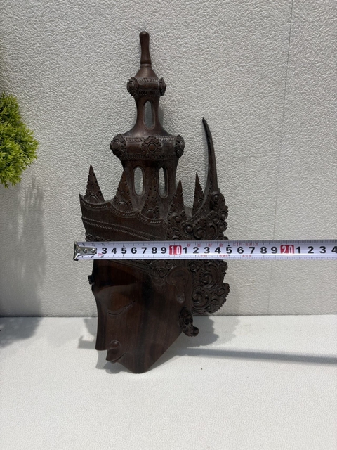 古玩雜項八九十年代木雕頭像拍賣,當前價格500元