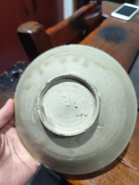 古玩陶瓷宋代湖田窯刻花葵口碗真品鑒賞圖