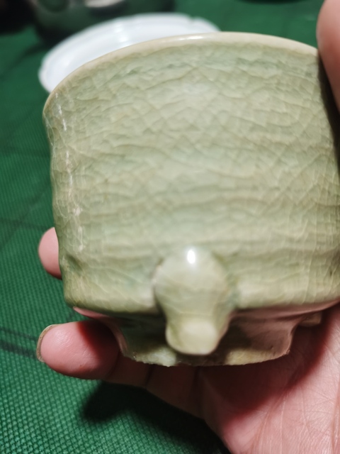 古玩陶瓷龍泉爐真品鑒賞圖