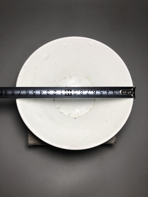 古玩陶瓷館藏級珍品五代十國“邢窯”白瓷唇口大碗拍賣,當前價格2980元