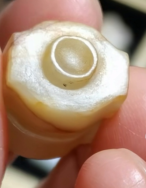 古玩玉器做舊仿漢代“玉司南”真品鑒賞圖