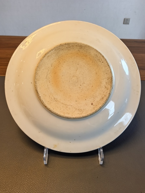 古玩陶瓷民國·胭脂紅釉折沿盤真品鑒賞圖