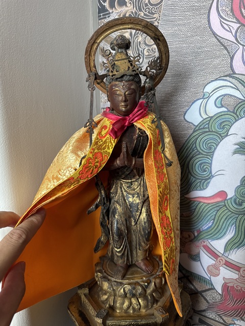 古玩雜項木雕金漆造像真品鑒賞圖