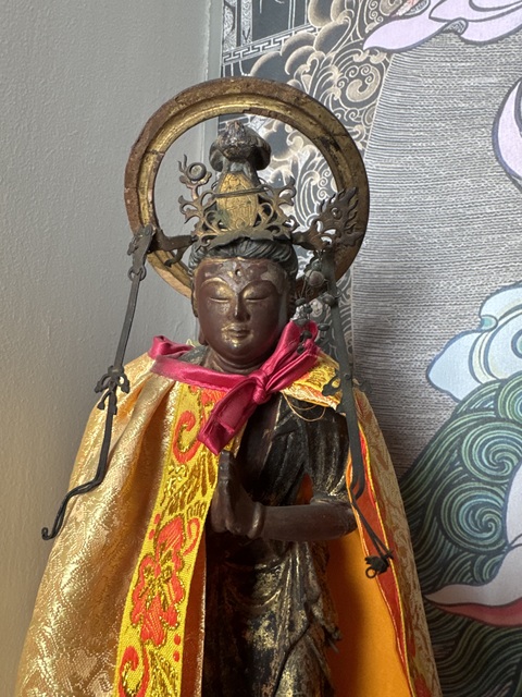 古玩雜項木雕金漆造像真品鑒賞圖