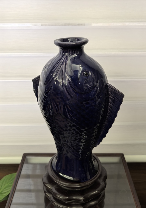 古玩陶瓷乾隆茄皮紫釉雙魚瓶(發色典型)拍賣,當前價格18888元