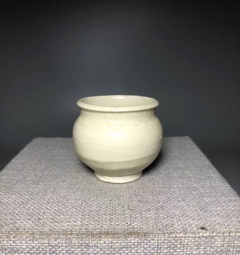 宋，南定米黃釉水盂拍賣，當(dāng)前價(jià)格800元