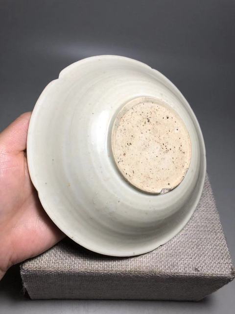 古玩陶瓷青白釉葵口盤真品鑒賞圖
