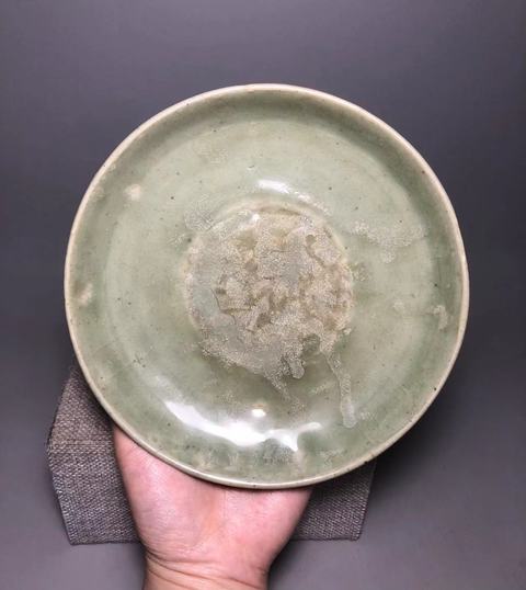 古玩陶瓷龍泉青瓷盤真品鑒賞圖