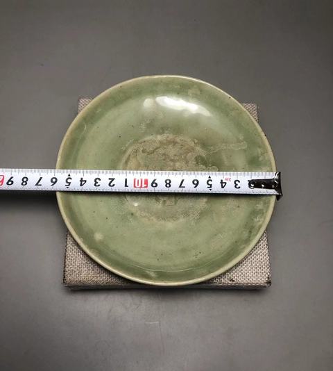 古玩陶瓷龍泉青瓷盤真品鑒賞圖