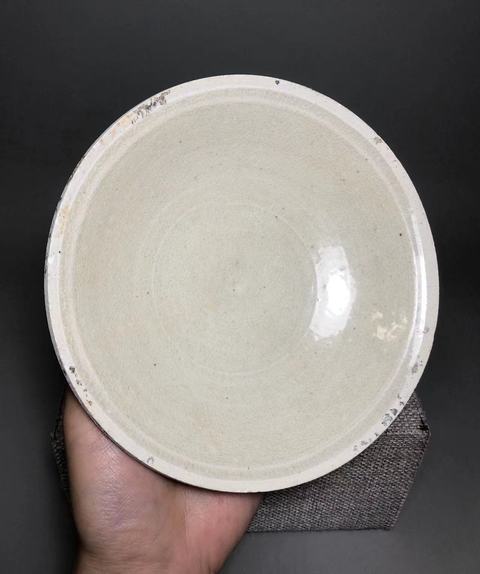 古玩陶瓷青白釉刻仰蓮紋盤真品鑒賞圖