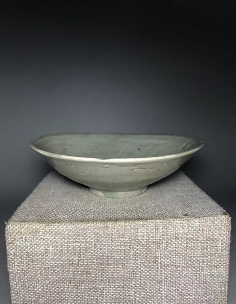 古玩陶瓷青白釉刻花碗真品鑒賞圖
