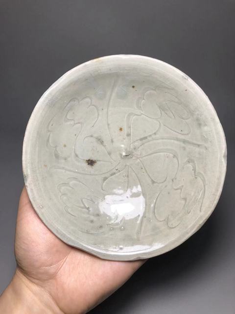 古玩陶瓷青白釉刻花碗真品鑒賞圖