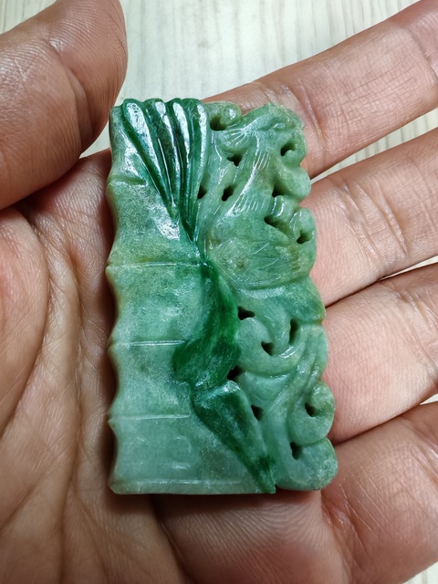 古玩玉器翡翠雕“鳳鳴在竹”佩真品鑒賞圖