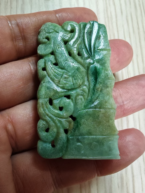 古玩玉器翡翠雕“鳳鳴在竹”佩真品鑒賞圖