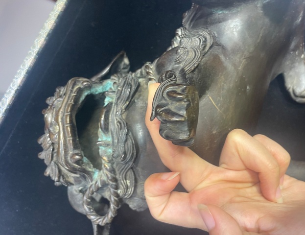 古玩銅器獅子真品鑒賞圖