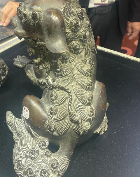 古玩銅器獅子真品鑒賞圖