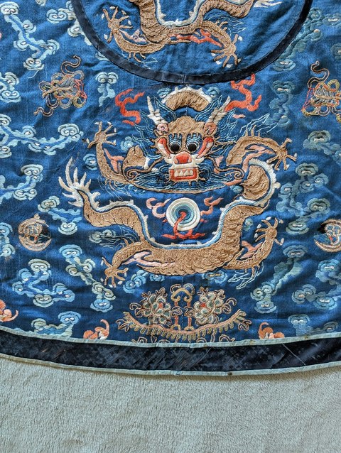 古玩雜項(xiàng)龍紋繡片真品鑒賞圖