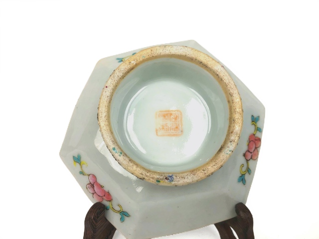 古玩陶瓷清晚期·粉彩皮球花貢盤真品鑒賞圖