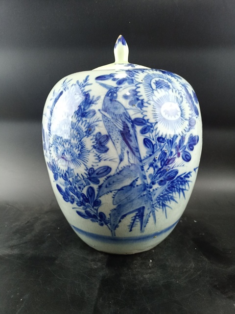 古玩陶瓷【清末】青花花鳥紋冬瓜罐【傳世佳品】【細路畫片】【大師級作品，頂級畫工】拍賣，當(dāng)前價格0元