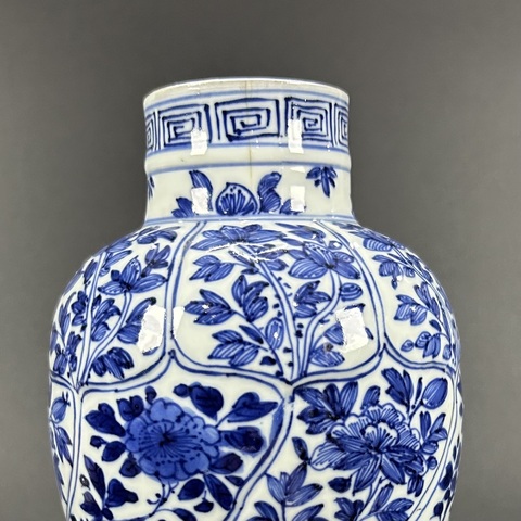 古玩陶瓷清康熙青花折枝花卉紋雞腿瓶拍賣，當前價格150元