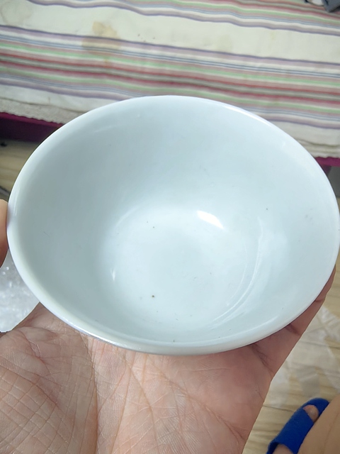 古玩陶瓷青花山水人物紋茶碗真品鑒賞圖