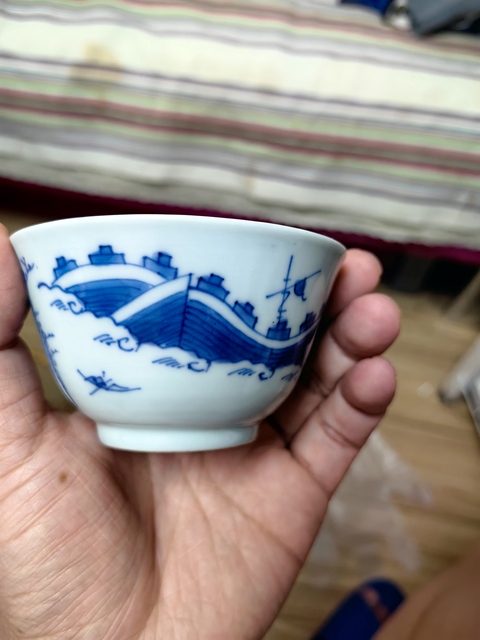 古玩陶瓷青花山水人物紋茶碗真品鑒賞圖
