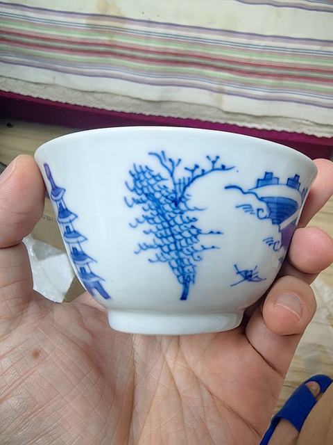 古玩陶瓷青花山水人物紋茶碗真品鑒賞圖