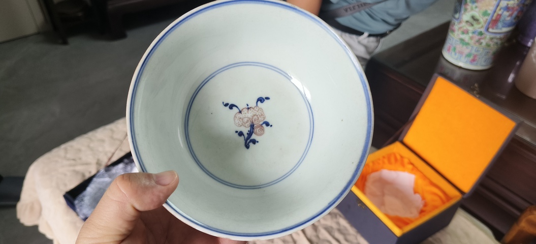 古玩陶瓷青花釉里紅碗真品鑒賞圖